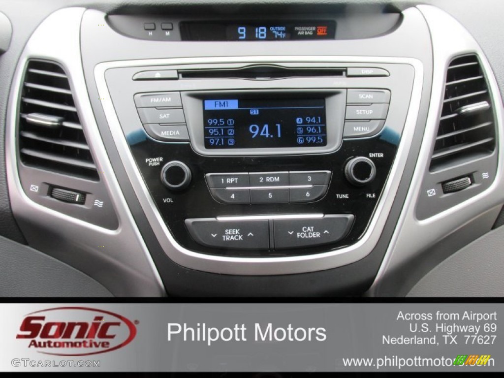 2016 Elantra SE - White / Gray photo #24