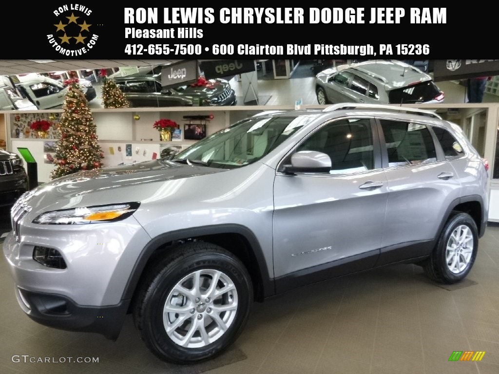 2016 Cherokee Latitude 4x4 - Billet Silver Metallic / Black photo #1