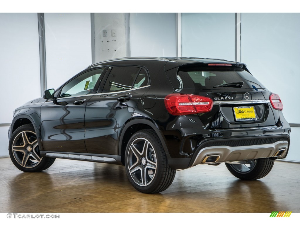 2016 GLA 250 - Night Black / Black photo #3