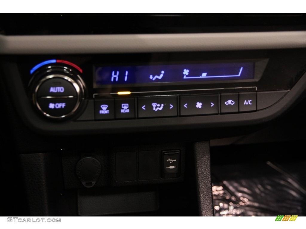 2014 Corolla LE - Classic Silver Metallic / Ash photo #12