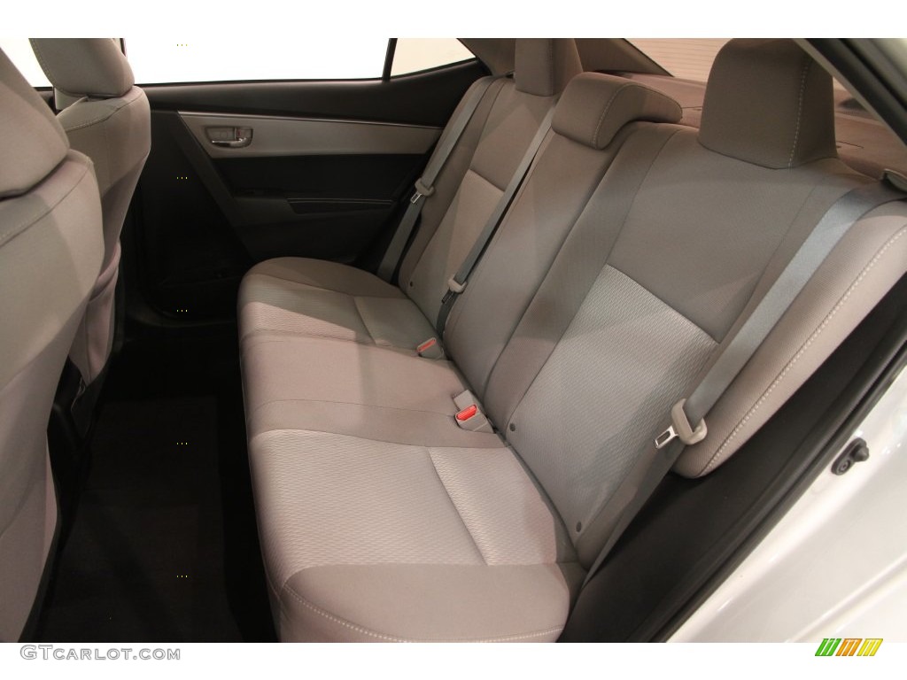2014 Corolla LE - Classic Silver Metallic / Ash photo #16