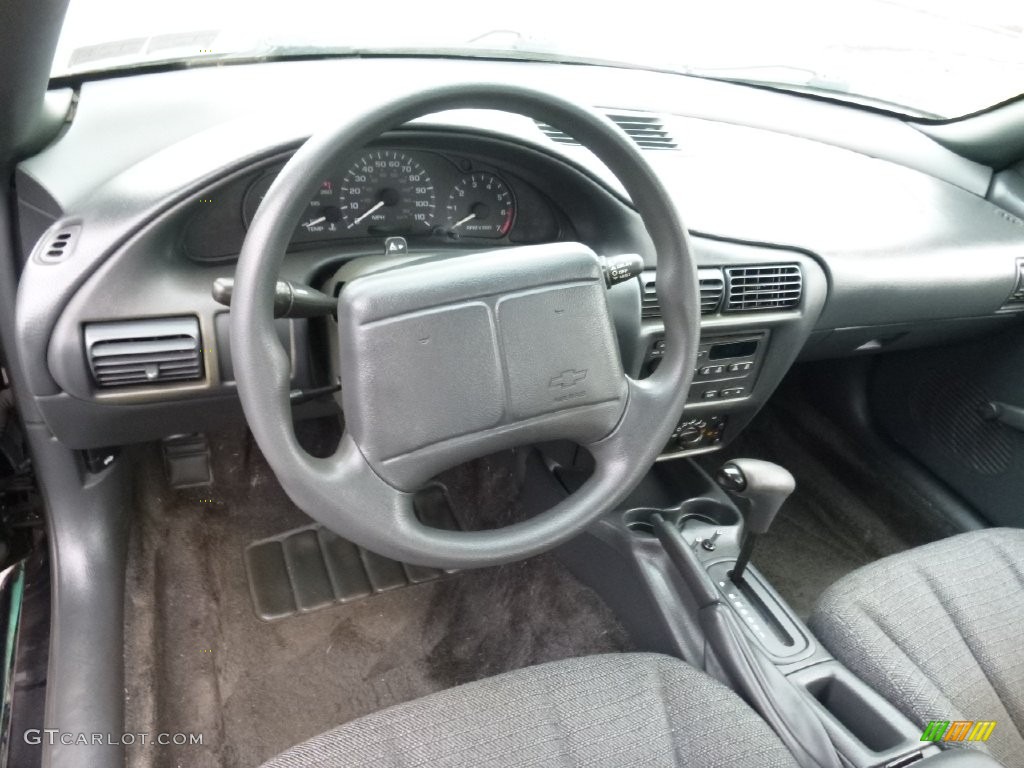 2002 Cavalier Coupe - Black / Graphite photo #10
