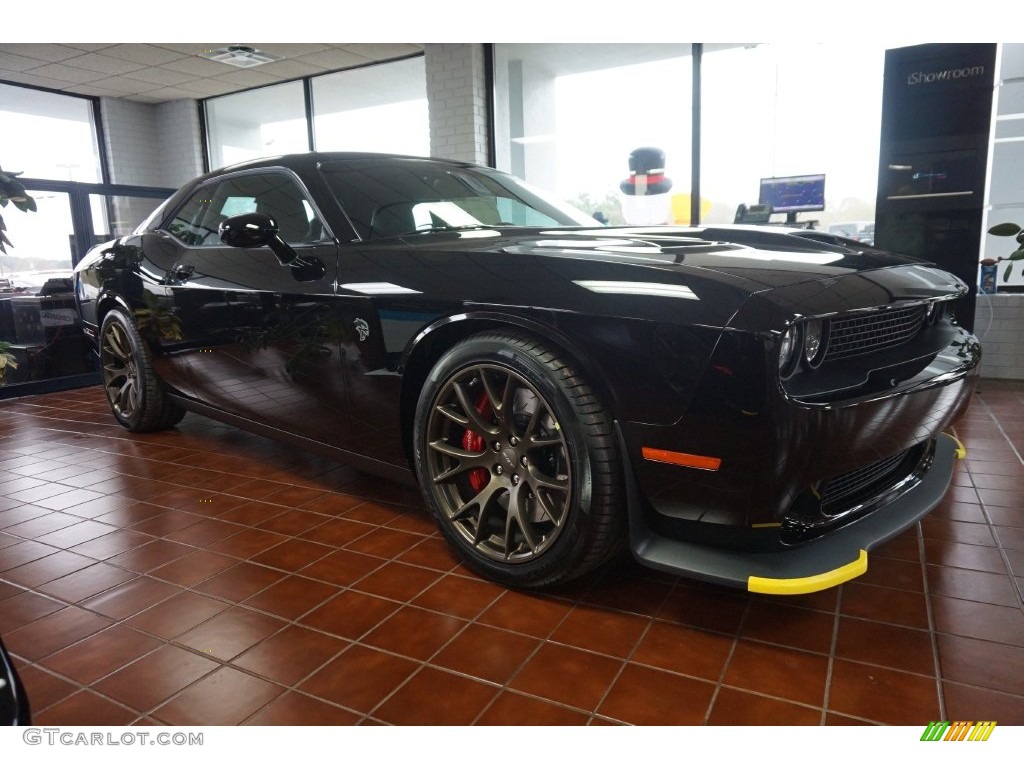 Pitch Black 2016 Dodge Challenger SRT Hellcat Exterior Photo #109338224