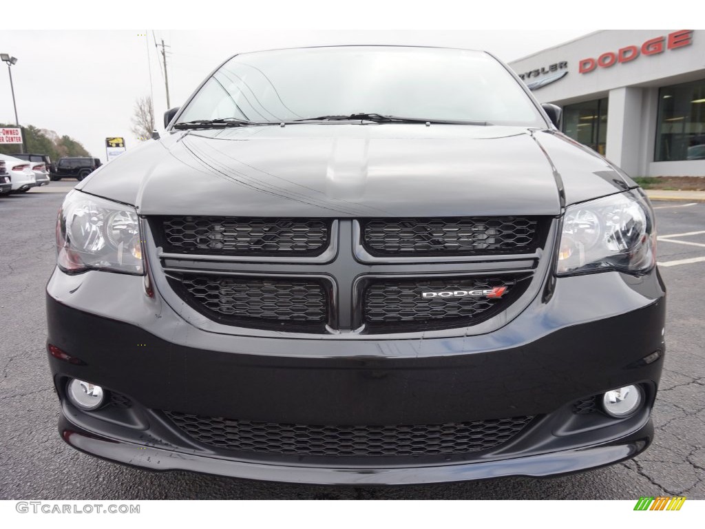 2016 Grand Caravan R/T - Brilliant Black Crystal Pearl / Black photo #2