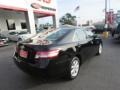 Black - Camry LE Photo No. 8