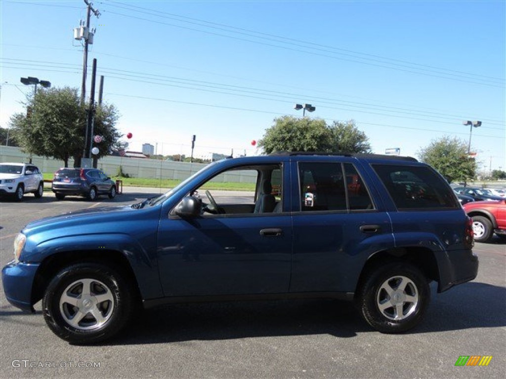 2005 TrailBlazer LS - Superior Blue Metallic / Light Gray photo #5