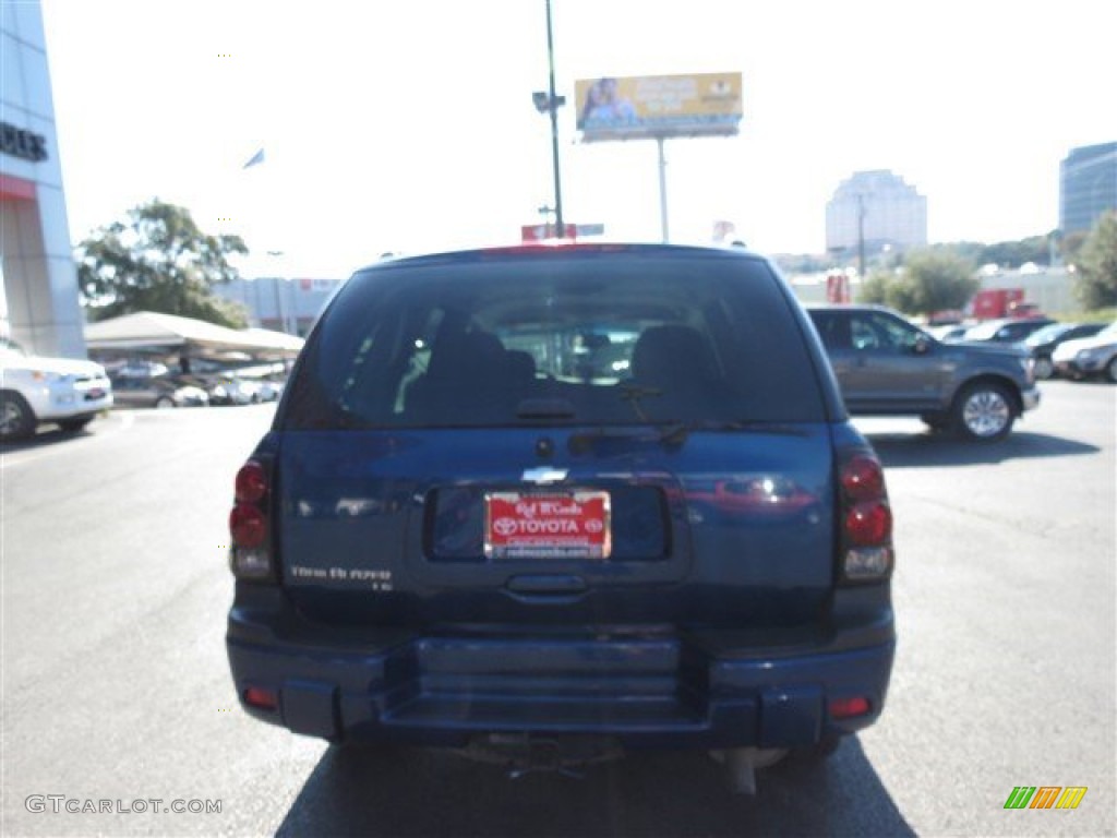 2005 TrailBlazer LS - Superior Blue Metallic / Light Gray photo #7