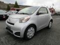 Classic Silver Metallic - iQ  Photo No. 3
