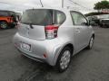 Classic Silver Metallic - iQ  Photo No. 7