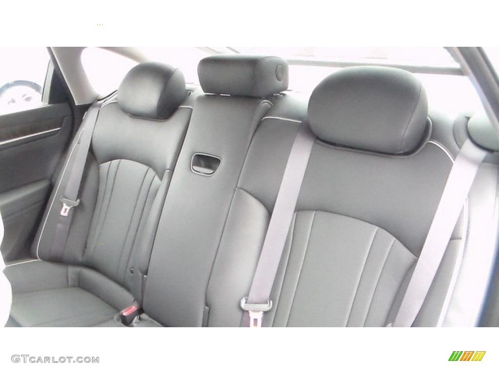2016 Genesis 3.8 AWD - Santiago Silver / Black photo #5