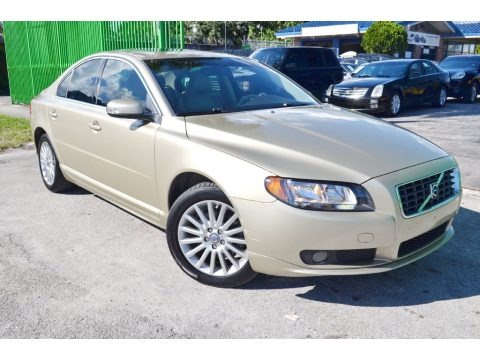 2007 Volvo S80 3.2 Data, Info and Specs