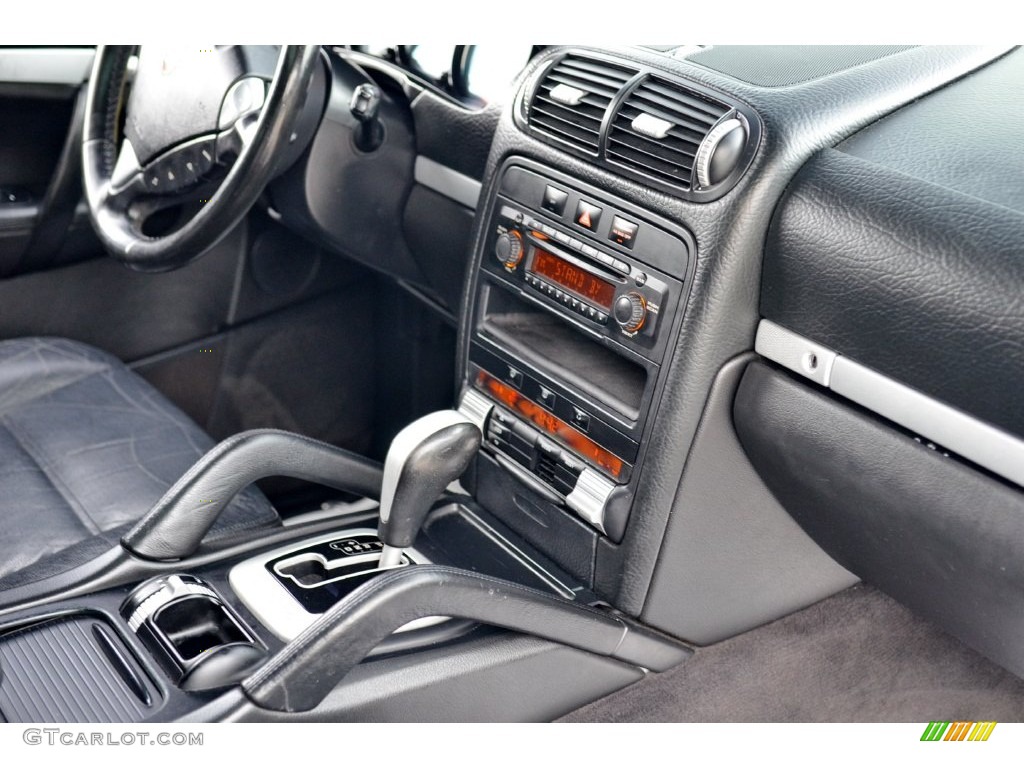 2006 Porsche Cayenne Tiptronic Controls Photo #109366472