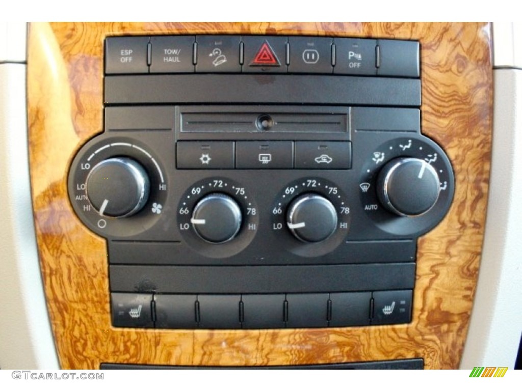 2008 Grand Cherokee Limited 4x4 - Bright Silver Metallic / Dark Slate Gray/Light Graystone photo #29