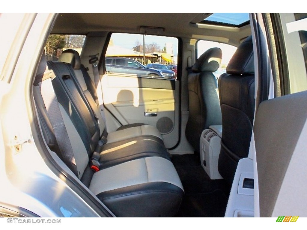 2008 Grand Cherokee Limited 4x4 - Bright Silver Metallic / Dark Slate Gray/Light Graystone photo #38
