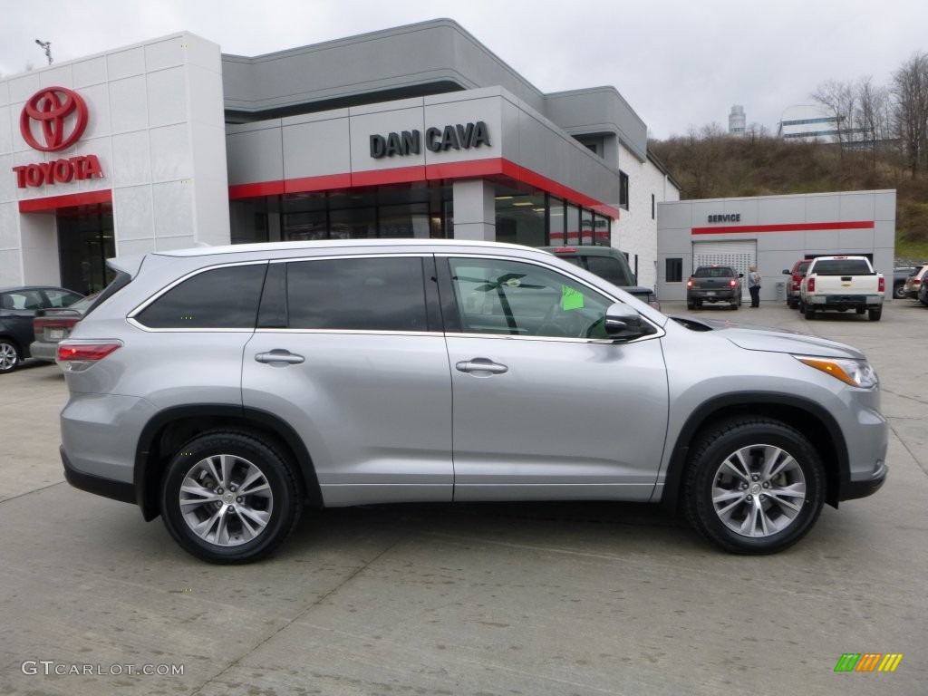 2015 Highlander XLE AWD - Silver Sky Metallic / Black photo #8