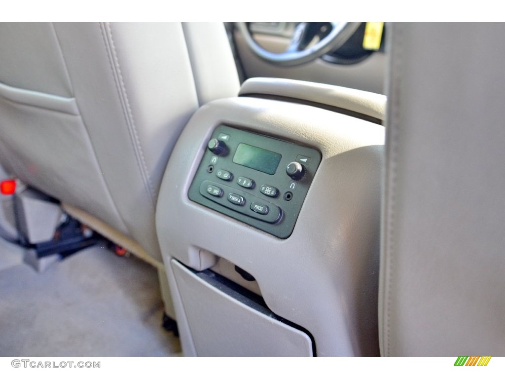 2005 Tahoe Z71 4x4 - Sport Red Metallic / Tan/Neutral photo #35