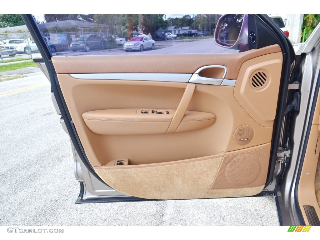 2004 Porsche Cayenne S Havanna/Sand Beige Door Panel Photo #109379394