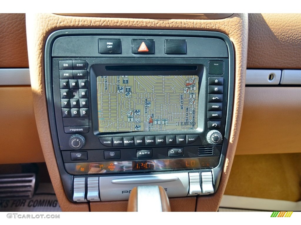 2004 Porsche Cayenne S Navigation Photos