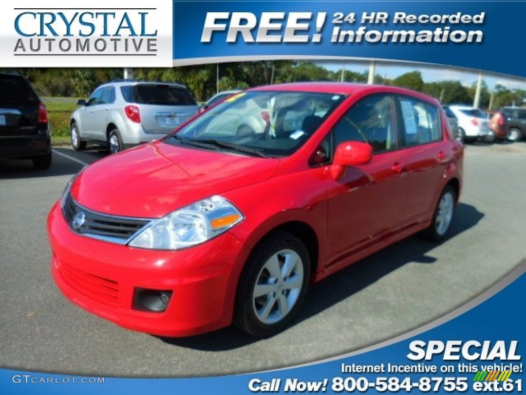 2012 Versa 1.8 SL Hatchback - Red Alert / Charcoal photo #1