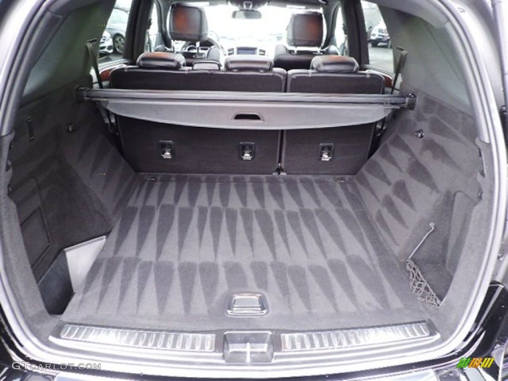 2013 Mercedes-Benz ML 63 AMG 4Matic Trunk Photos