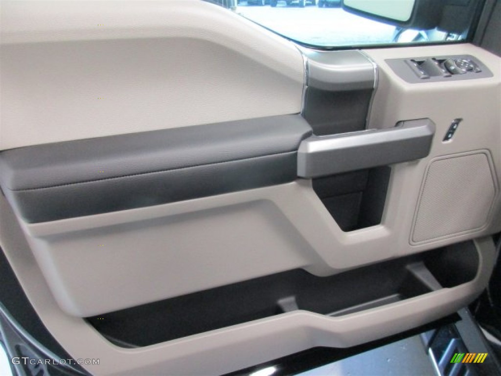 2016 F150 XLT SuperCrew - Shadow Black / Medium Earth Gray photo #14