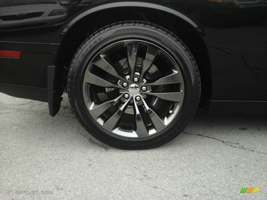 2014 Dodge Challenger SRT8 Core Wheel Photos