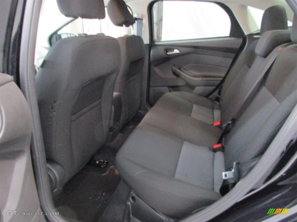 2016 Focus SE Sedan - Shadow Black / Charcoal Black photo #11