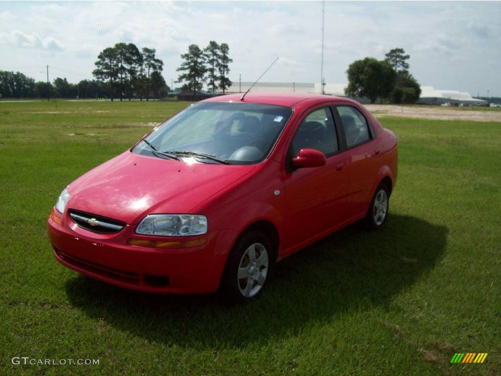 2005 Aveo LS Sedan - Victory Red / Gray photo #1