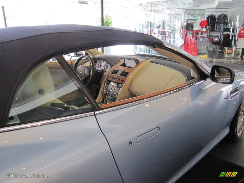 2009 DB9 Volante - Glacial Blue / Sandstorm photo #47