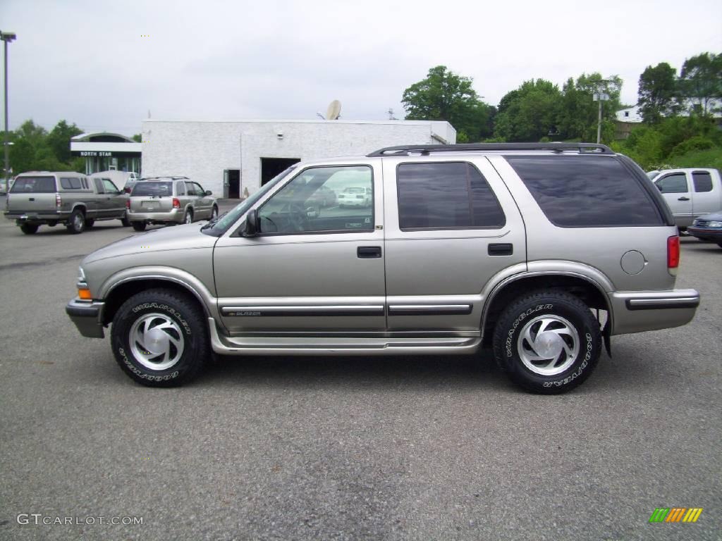 1998 Blazer LT 4x4 - Light Pewter Metallic / Graphite photo #2