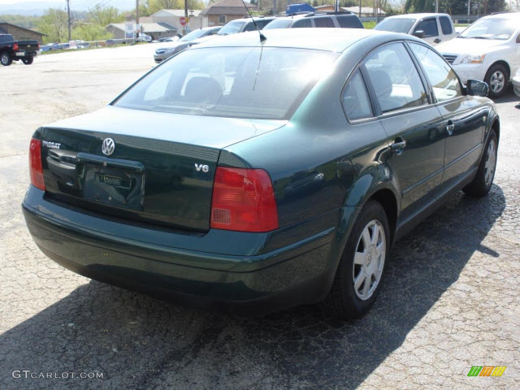 1999 Passat GLX V6 Sedan - Royal Green Pearl / Black photo #3