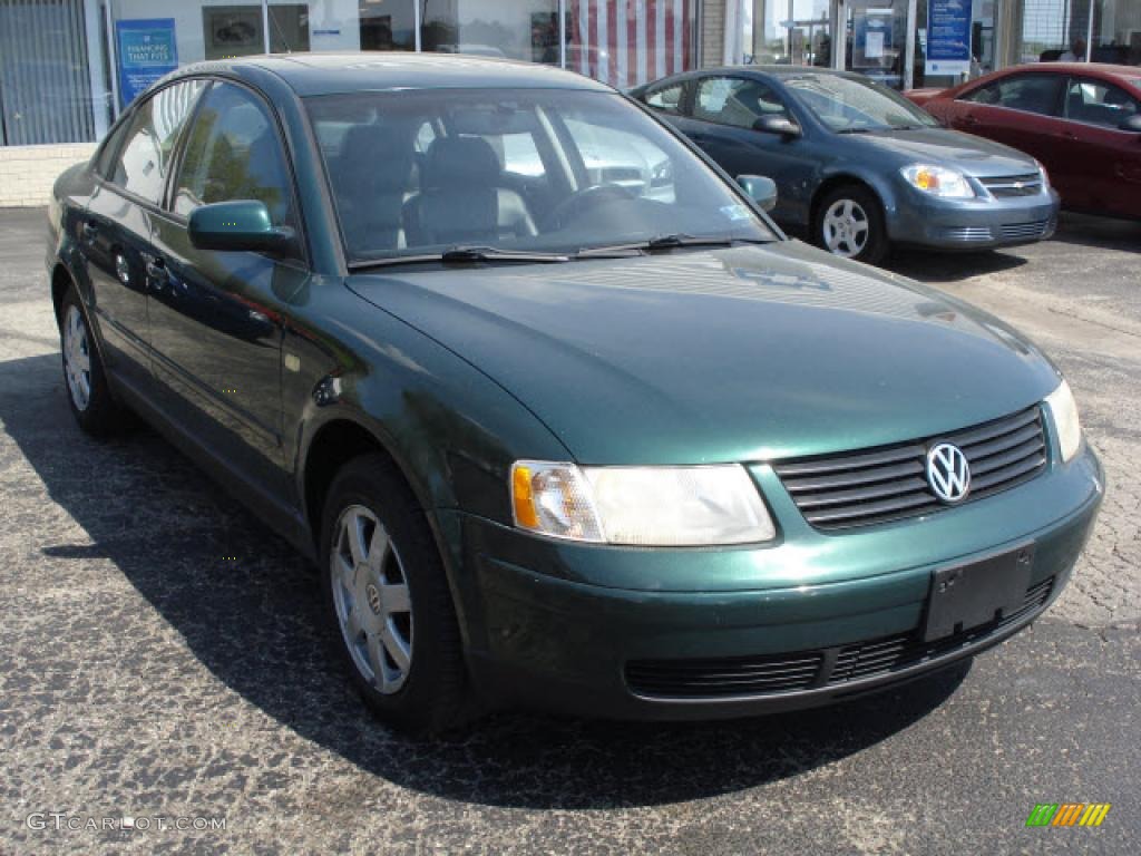 1999 Passat GLX V6 Sedan - Royal Green Pearl / Black photo #4