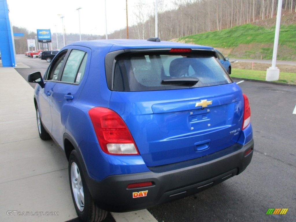 2016 Trax LS AWD - Brilliant Blue Metallic / Jet Black/Light Titanium photo #7