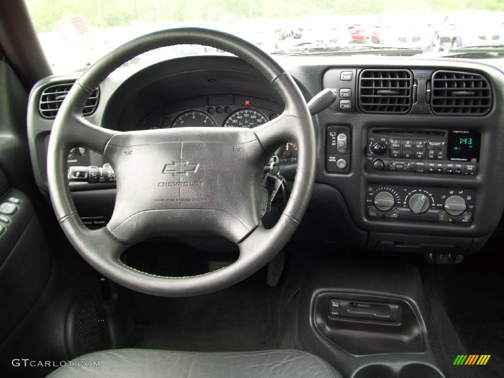 1998 Blazer LT 4x4 - Light Pewter Metallic / Graphite photo #15