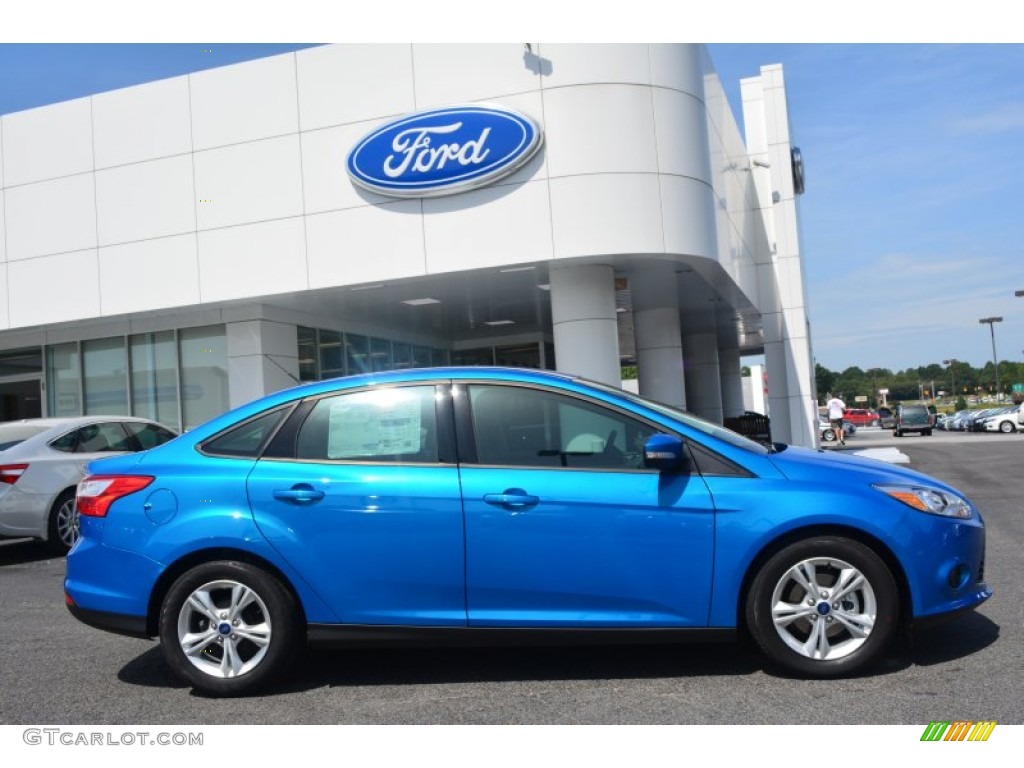 2014 Focus SE Sedan - Blue Candy / Charcoal Black photo #2