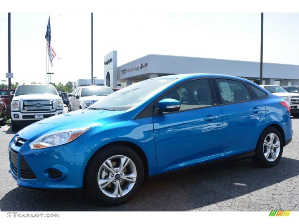 2014 Focus SE Sedan - Blue Candy / Charcoal Black photo #3