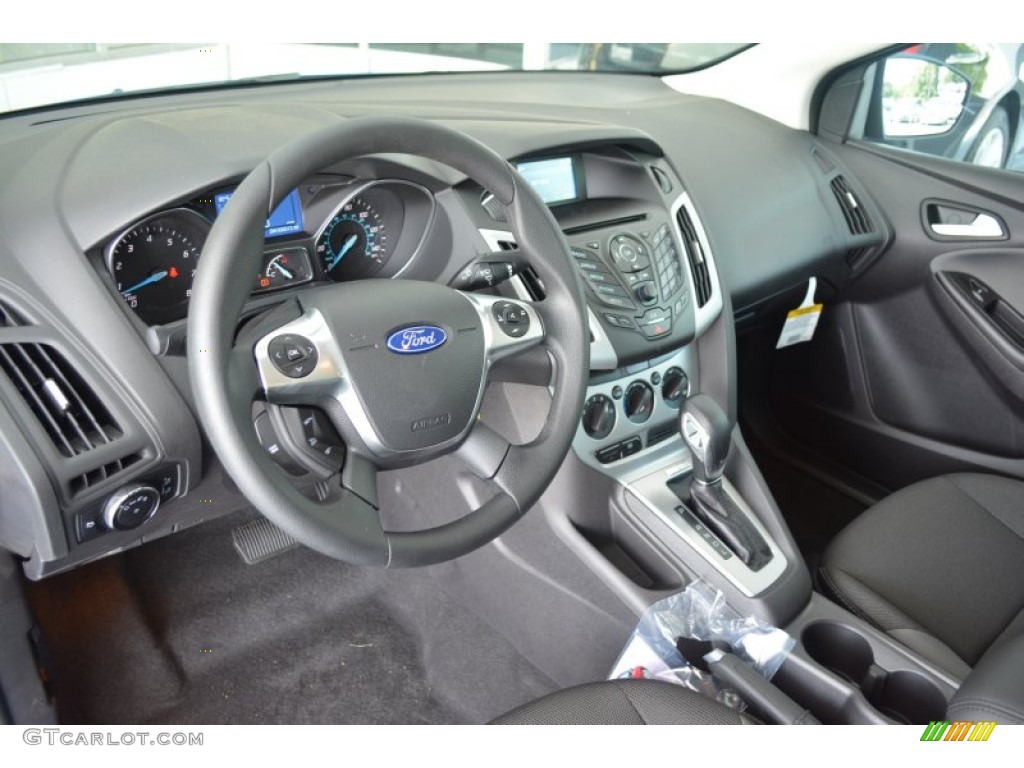 2014 Focus SE Sedan - Blue Candy / Charcoal Black photo #7
