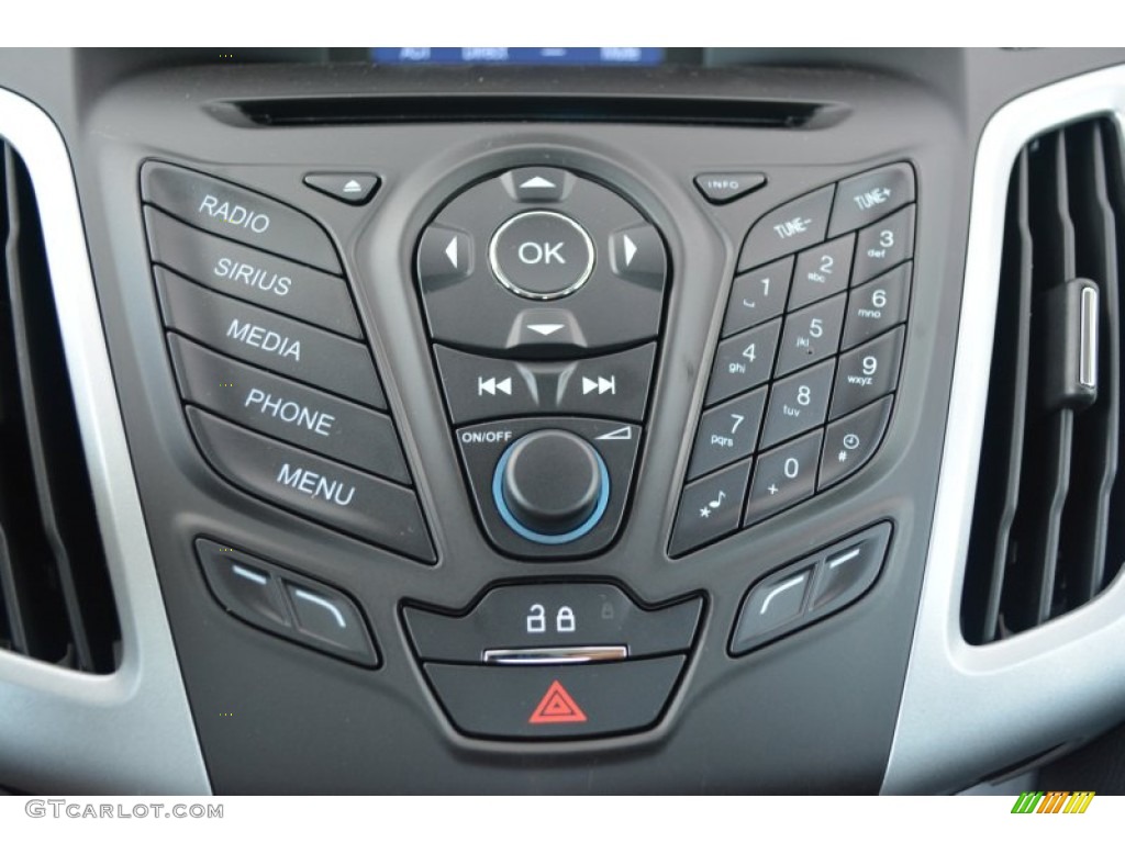 2014 Focus SE Sedan - Blue Candy / Charcoal Black photo #12