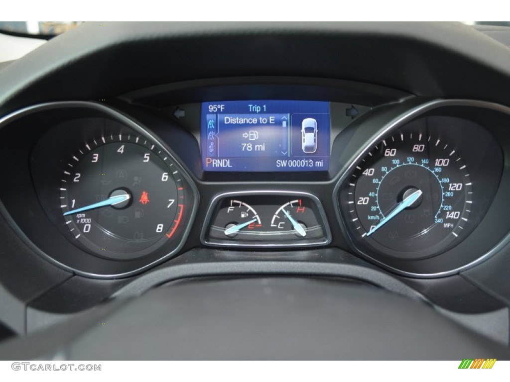 2014 Focus SE Sedan - Blue Candy / Charcoal Black photo #18