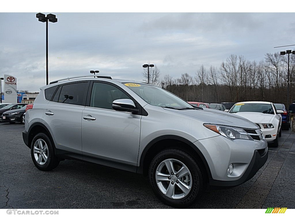 2013 RAV4 XLE - Classic Silver Metallic / Black photo #1