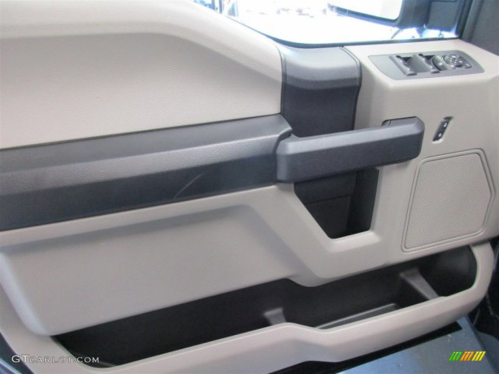 2016 F150 XL SuperCrew - Shadow Black / Medium Earth Gray photo #14