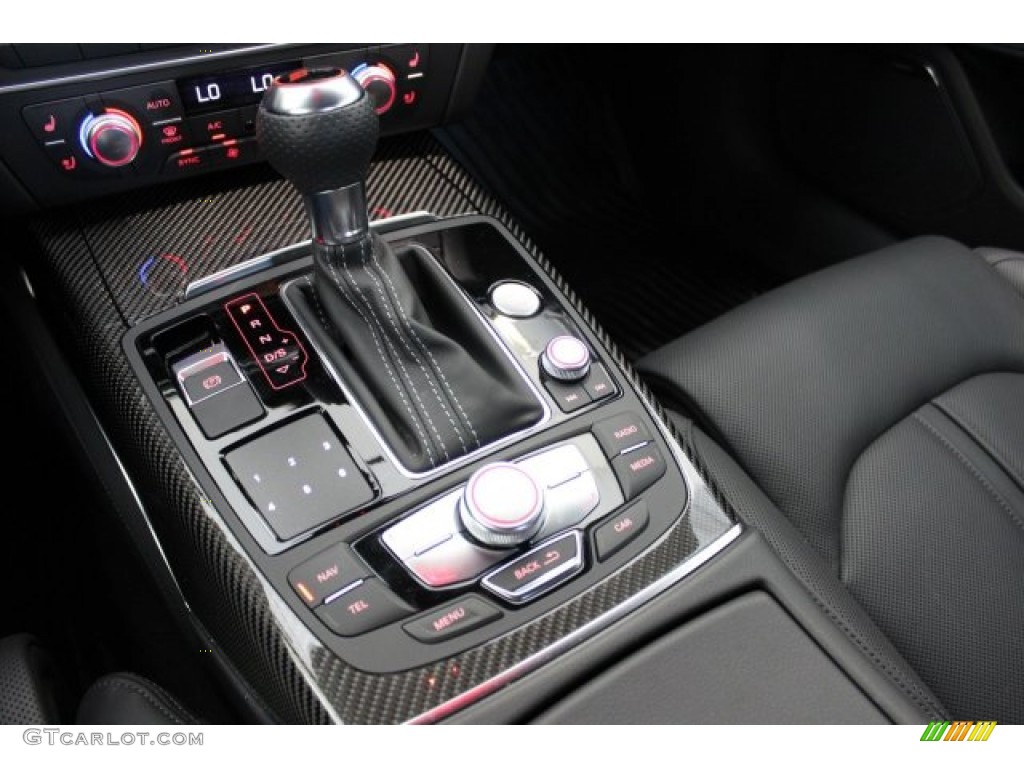 2014 Audi RS 7 4.0 TFSI quattro Controls Photos