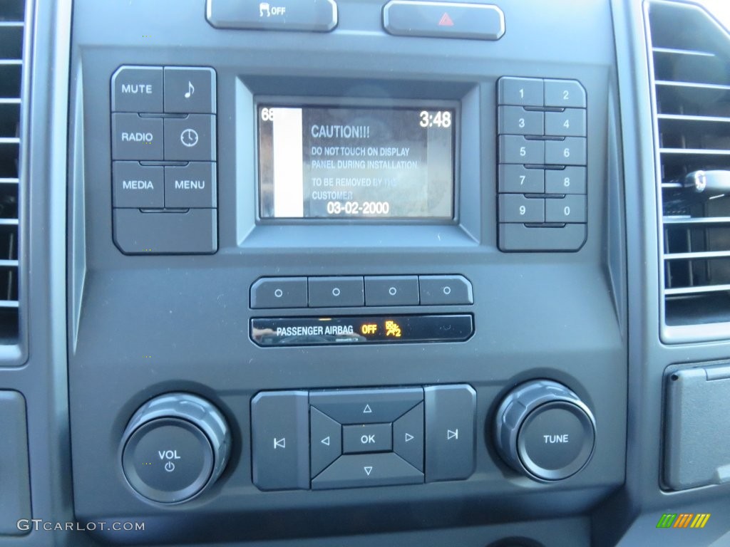 2015 Ford F150 XL Regular Cab Controls Photo #109413456