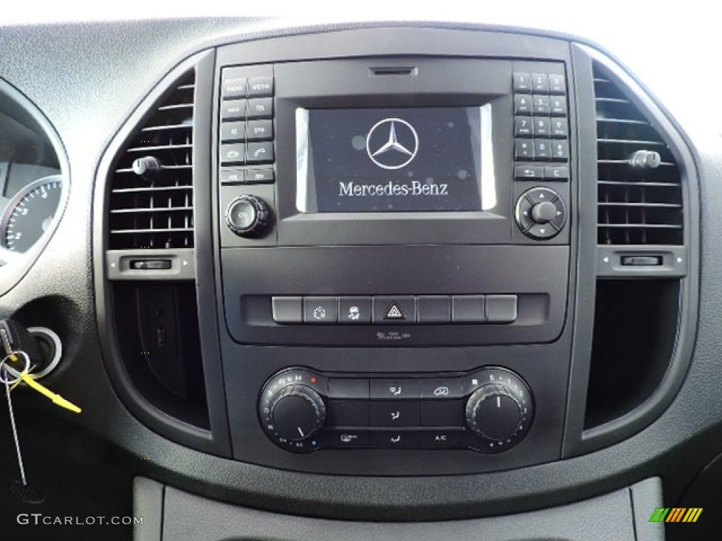 2016 Mercedes-Benz Metris Cargo Van Controls Photo #109413501