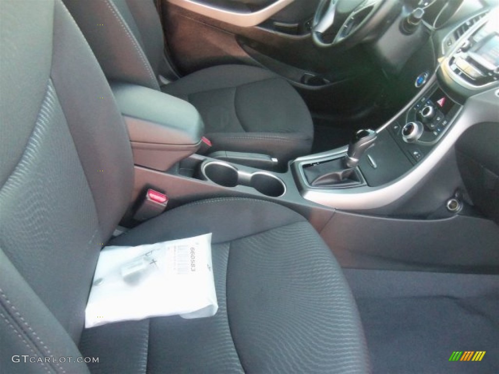 2016 Elantra Value Edition - White / Black photo #13