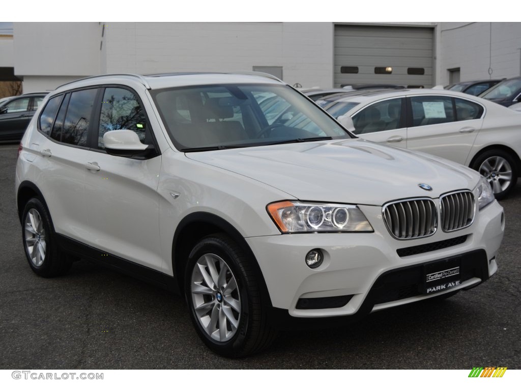 2013 X3 xDrive 28i - Alpine White / Mojave photo #1