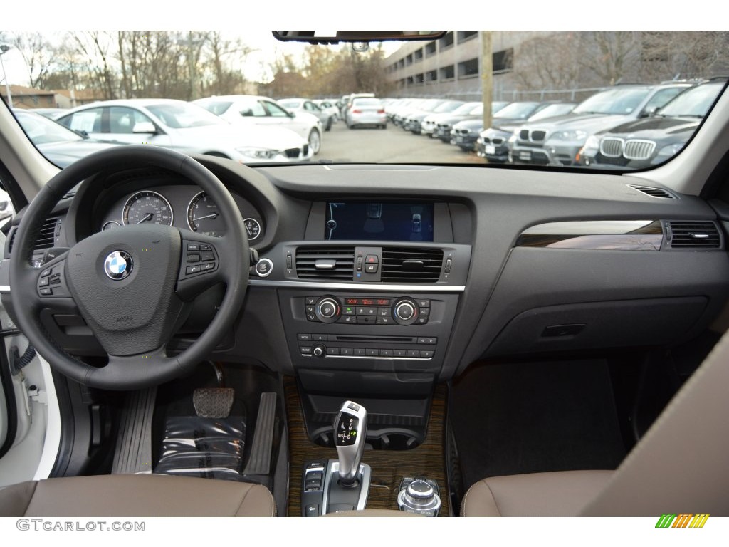 2013 X3 xDrive 28i - Alpine White / Mojave photo #15