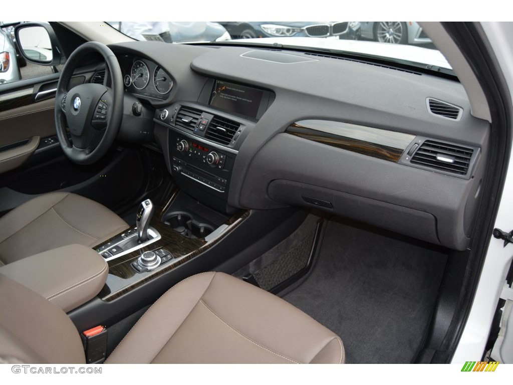 2013 X3 xDrive 28i - Alpine White / Mojave photo #27