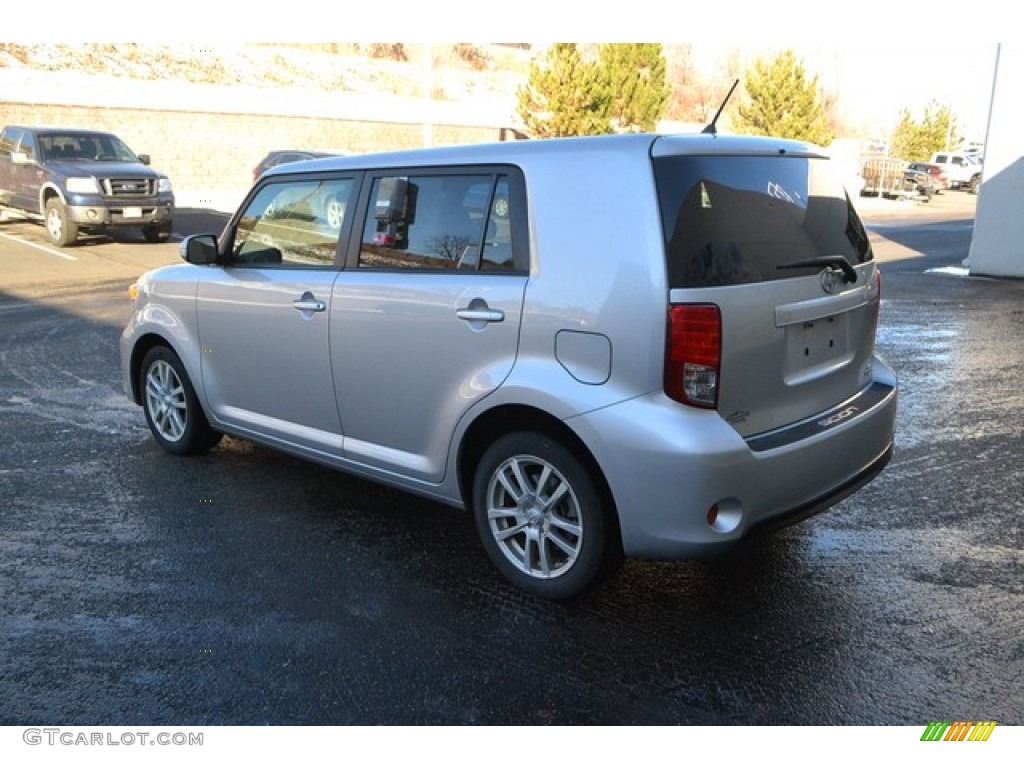 2013 xB  - Classic Silver Metallic / Dark Gray photo #4