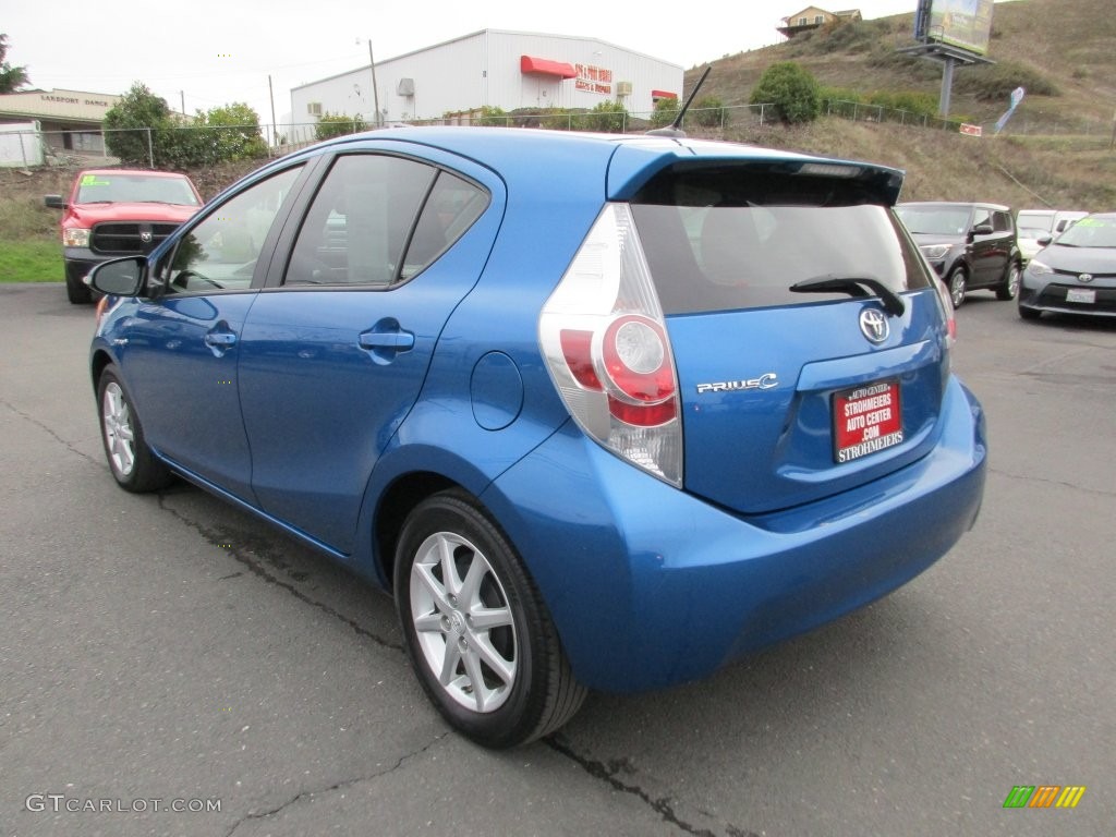 2012 Prius c Hybrid Three - Blue Streak Metallic / Light Blue Gray/Black photo #5